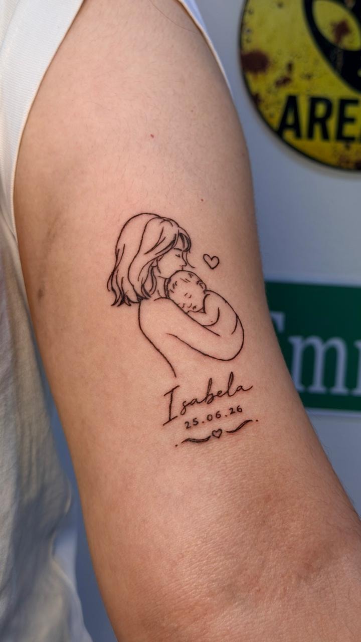Tatuaje corazón nombres — Top Level Studio